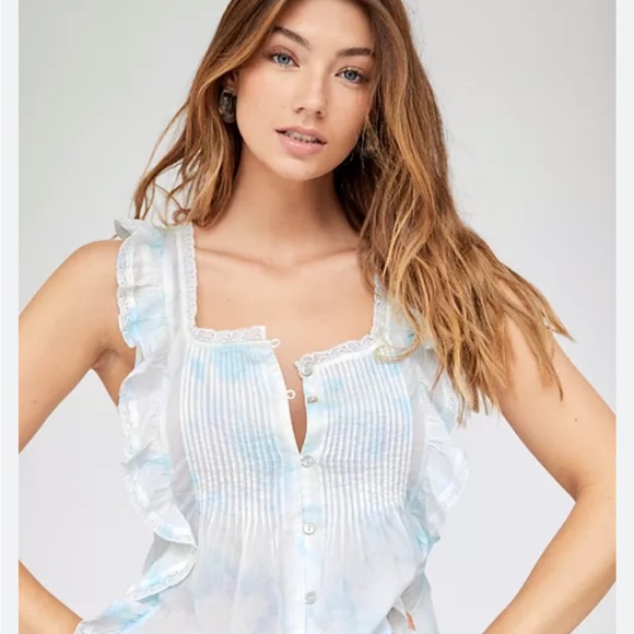 Aritzia Tops - Artizia Wilfred La Boheme Ruffle Delacroix Tank in Green and Blue Print